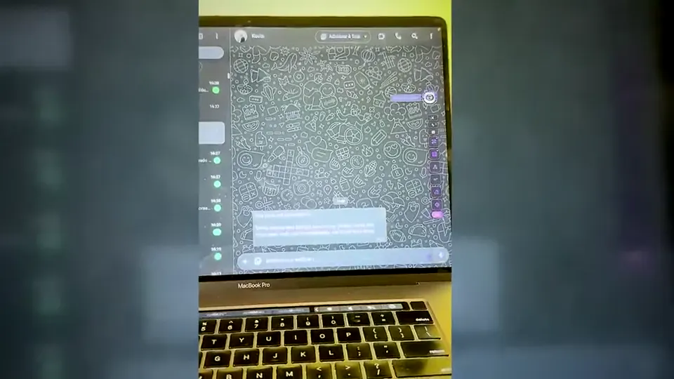 Prévia do vídeo de demonstração do WOWChat em funcionamento.